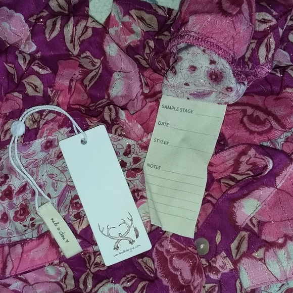 BNWT Sample Spell Winona blouse in berry S one-off - Picture 8 of 8